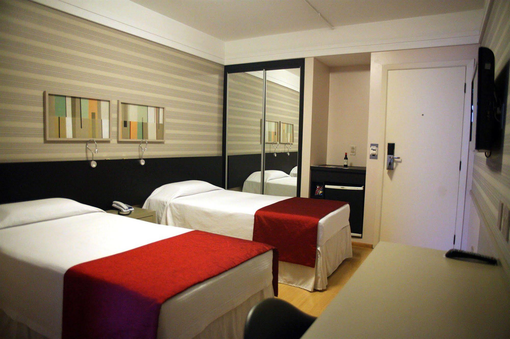 Max Plaza Hotel Marília Buitenkant foto